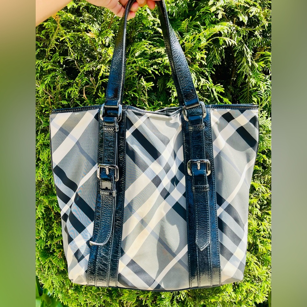 BURBERRY Black Beat Check Nylon Victoria Tote Bag